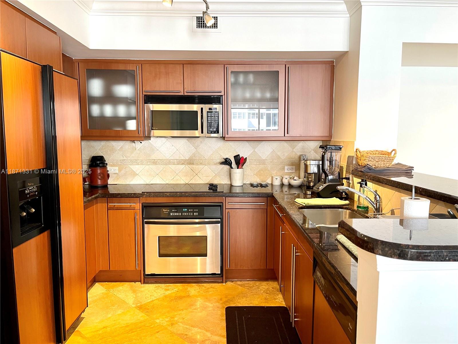 image 2080 S Ocean Dr8