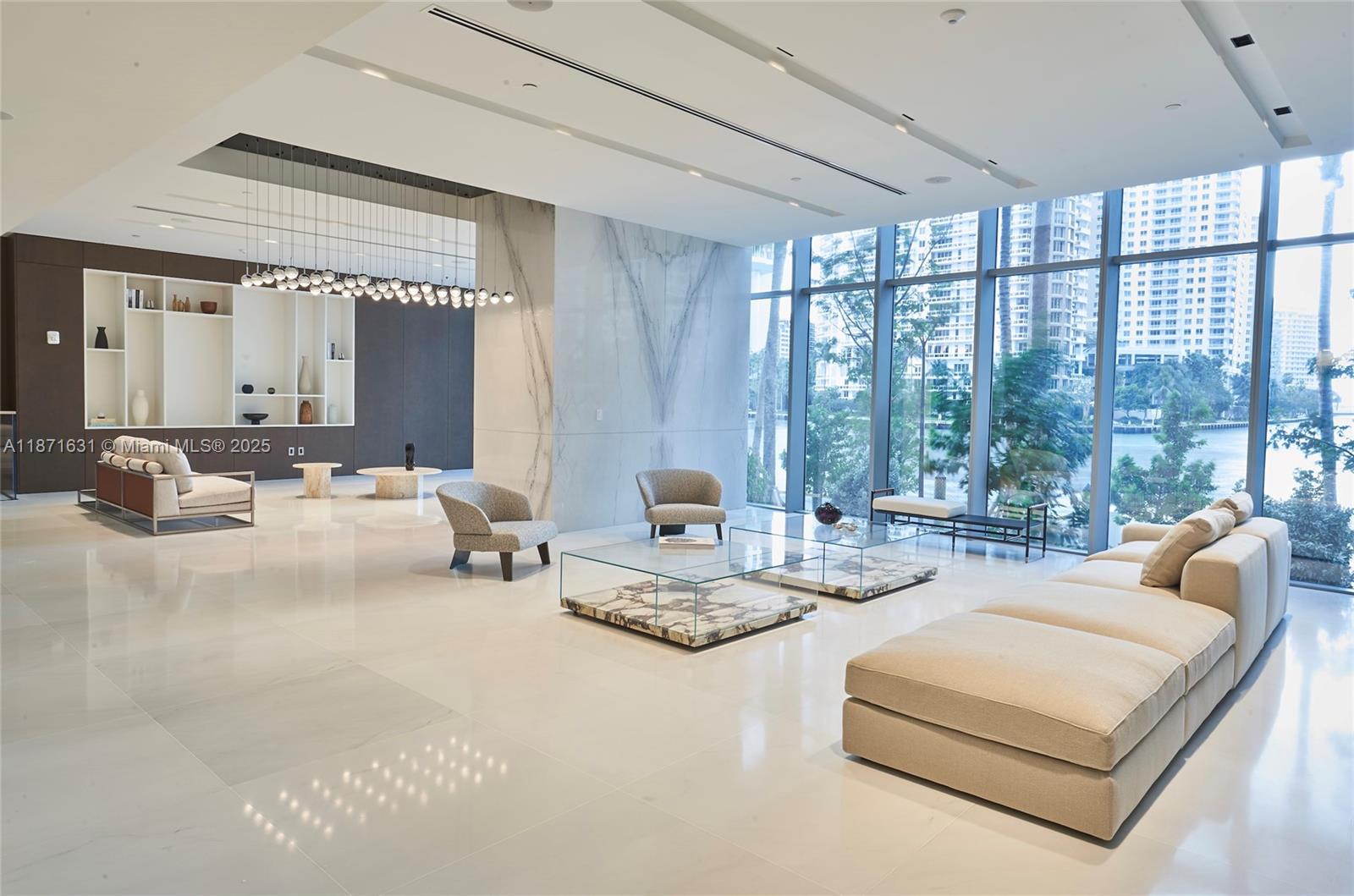 image Aston Martin Residences30