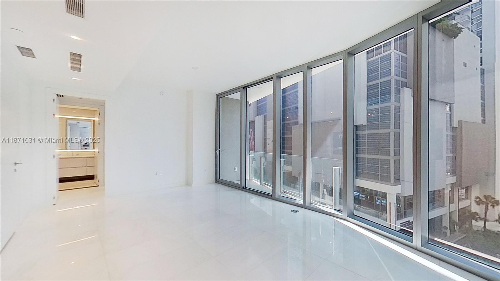 image Aston Martin Residences5