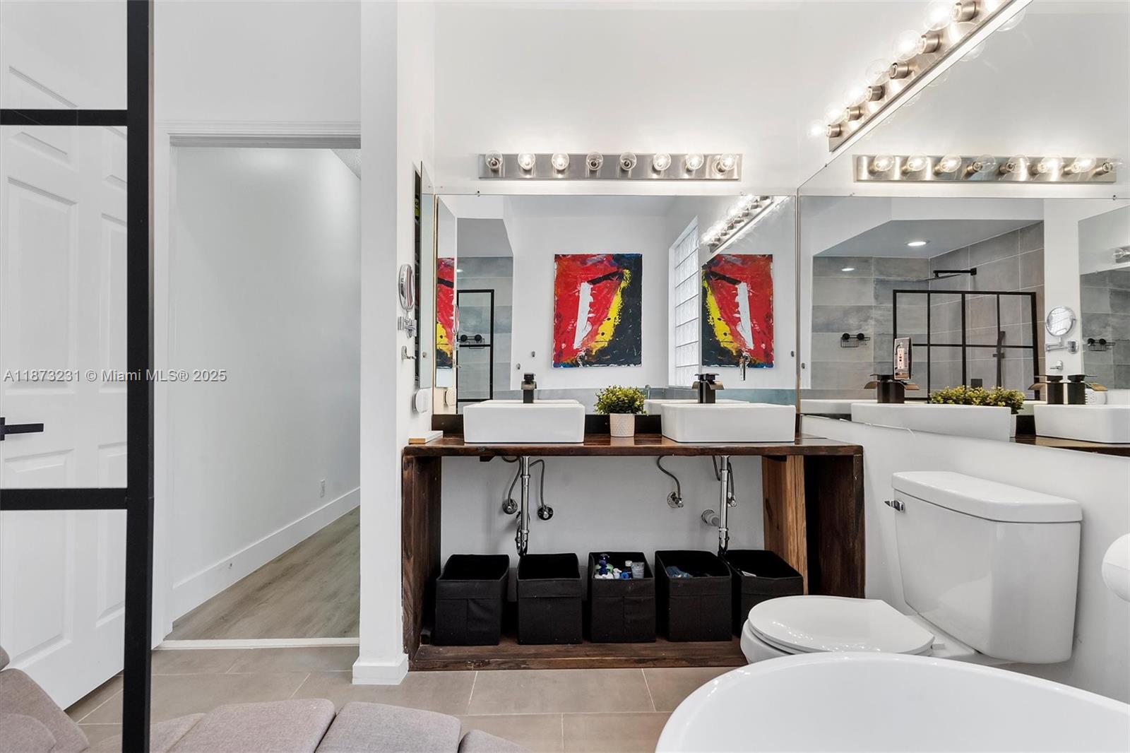 1572 NW 135th Ave Pembroke Pines, FL 33028