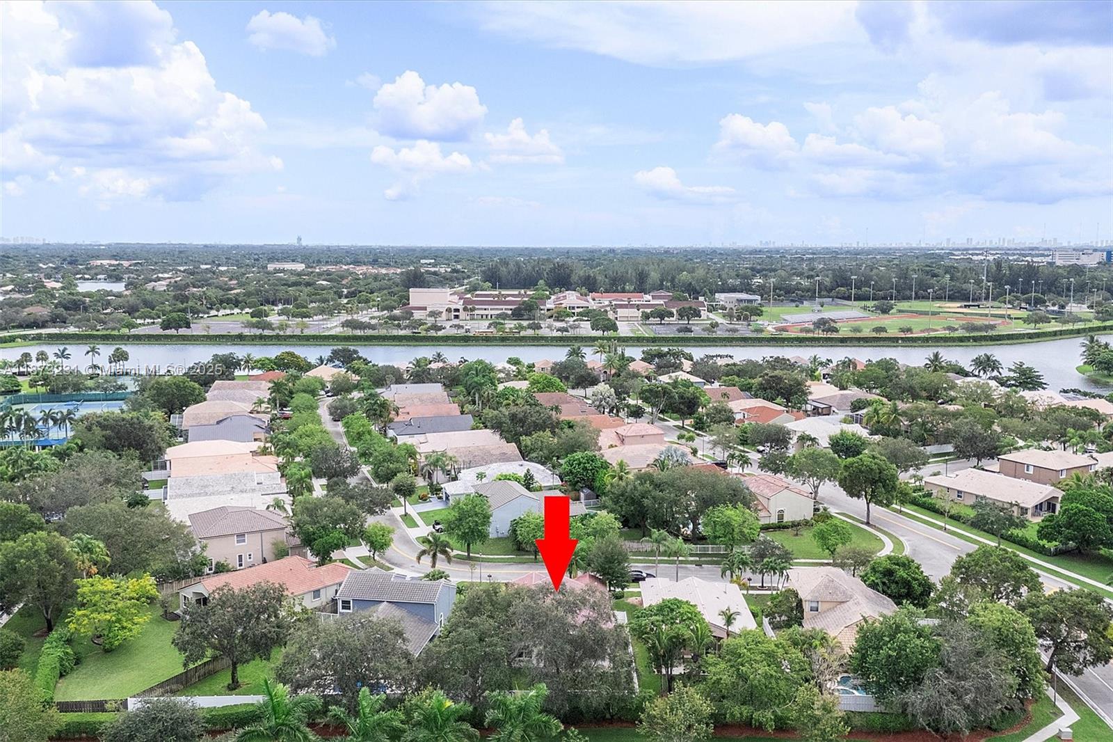 1572 NW 135th Ave Pembroke Pines, FL 33028