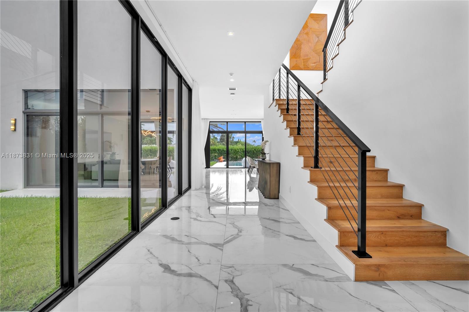 16572 S Botaniko Dr S Weston, FL 33326