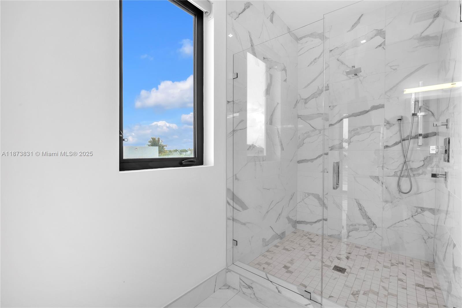 16572 S Botaniko Dr S Weston, FL 33326