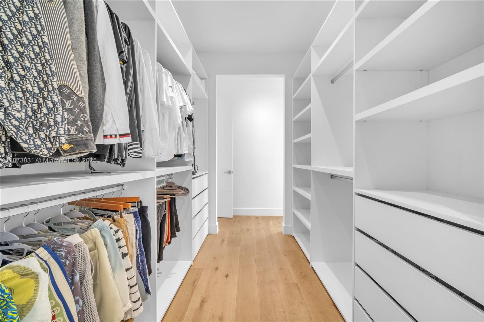 16572 S Botaniko Dr S Weston, FL 33326