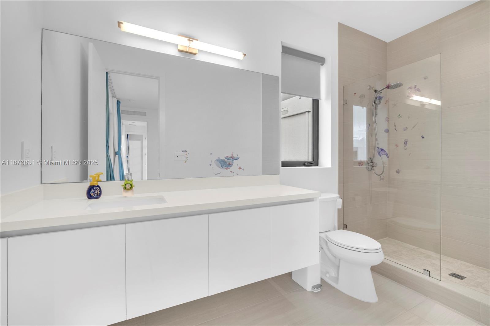 16572 S Botaniko Dr S Weston, FL 33326