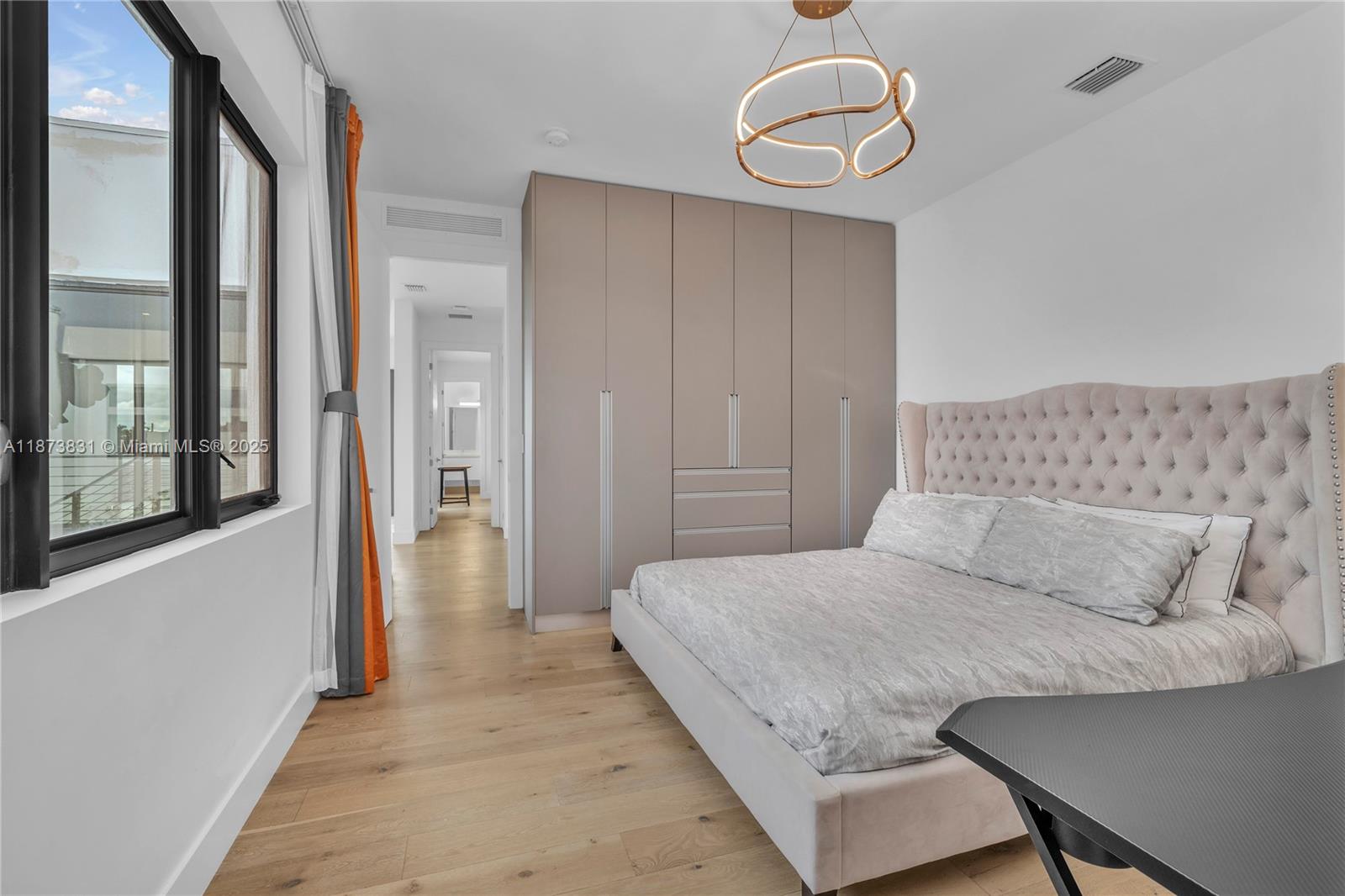 16572 S Botaniko Dr S Weston, FL 33326