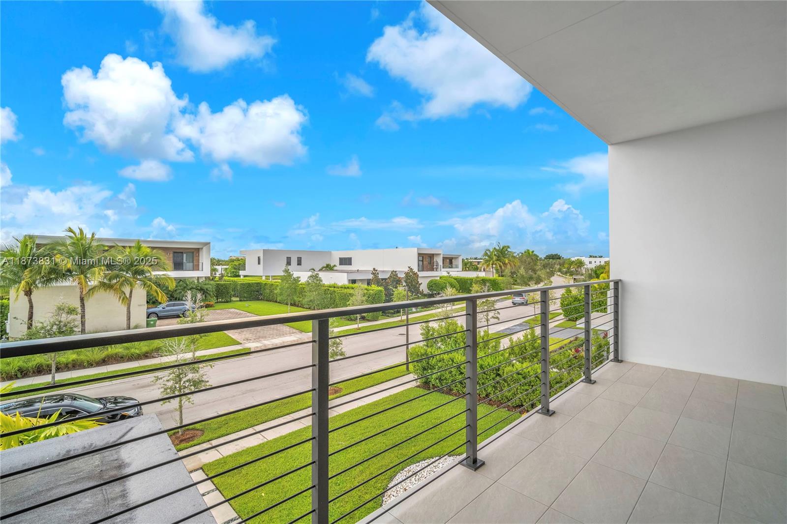 16572 S Botaniko Dr S Weston, FL 33326