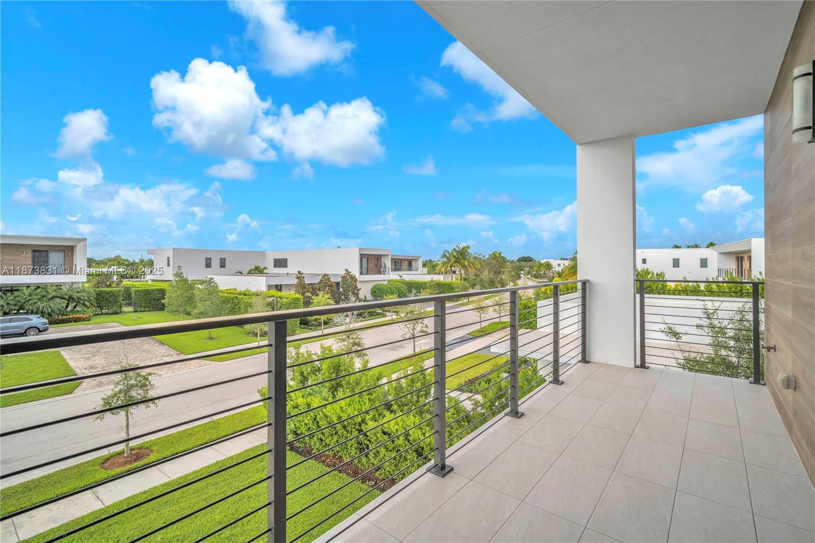 16572 S Botaniko Dr S Weston, FL 33326