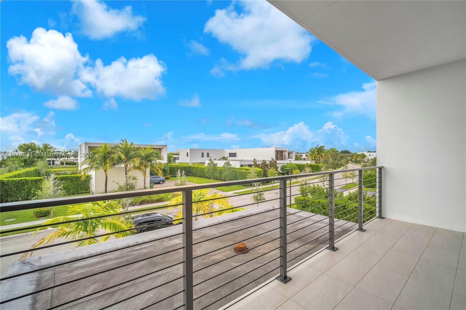 16572 S Botaniko Dr S Weston, FL 33326