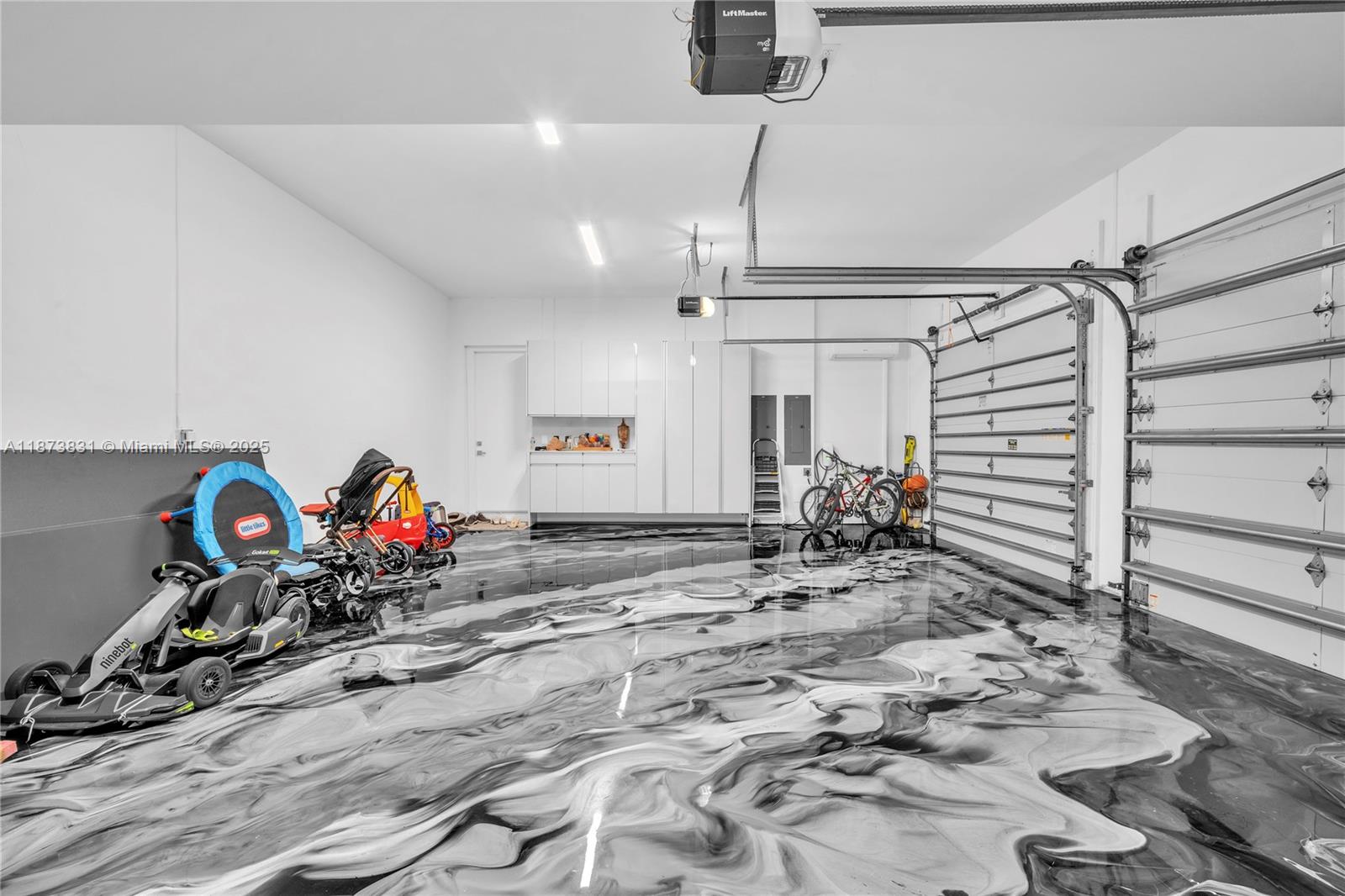 16572 S Botaniko Dr S Weston, FL 33326