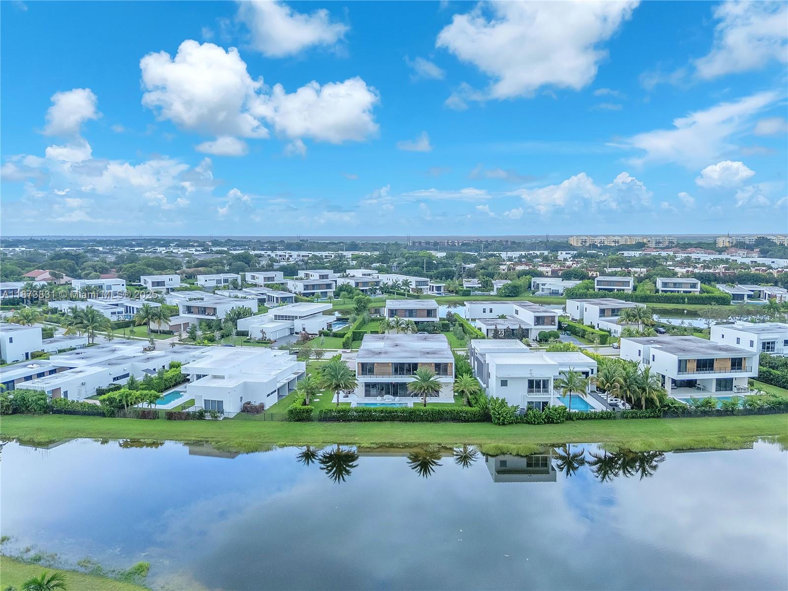 16572 S Botaniko Dr S Weston, FL 33326