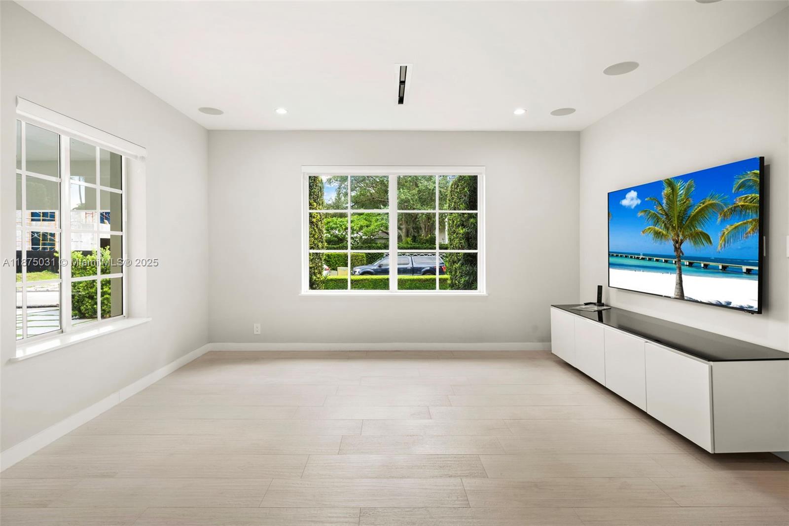 4380 Lake Rd Miami, FL 33137