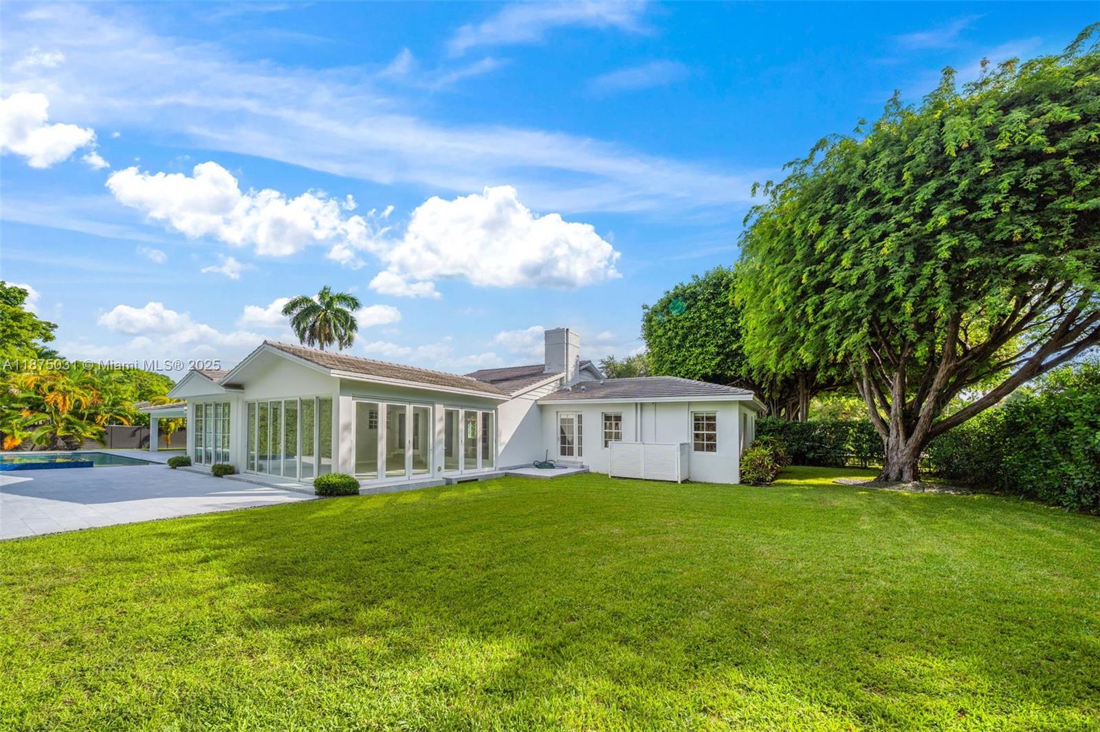 4380 Lake Rd Miami, FL 33137