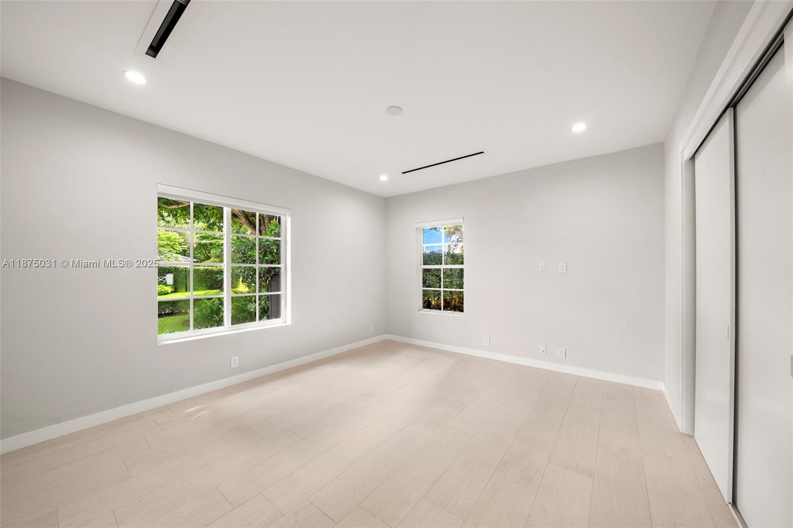 4380 Lake Rd Miami, FL 33137