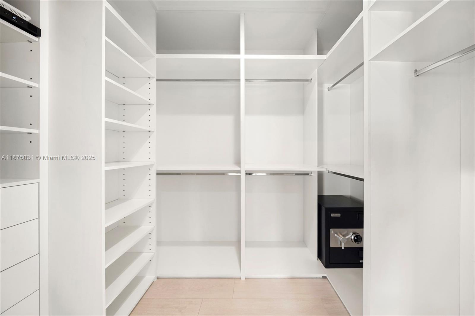 4380 Lake Rd Miami, FL 33137