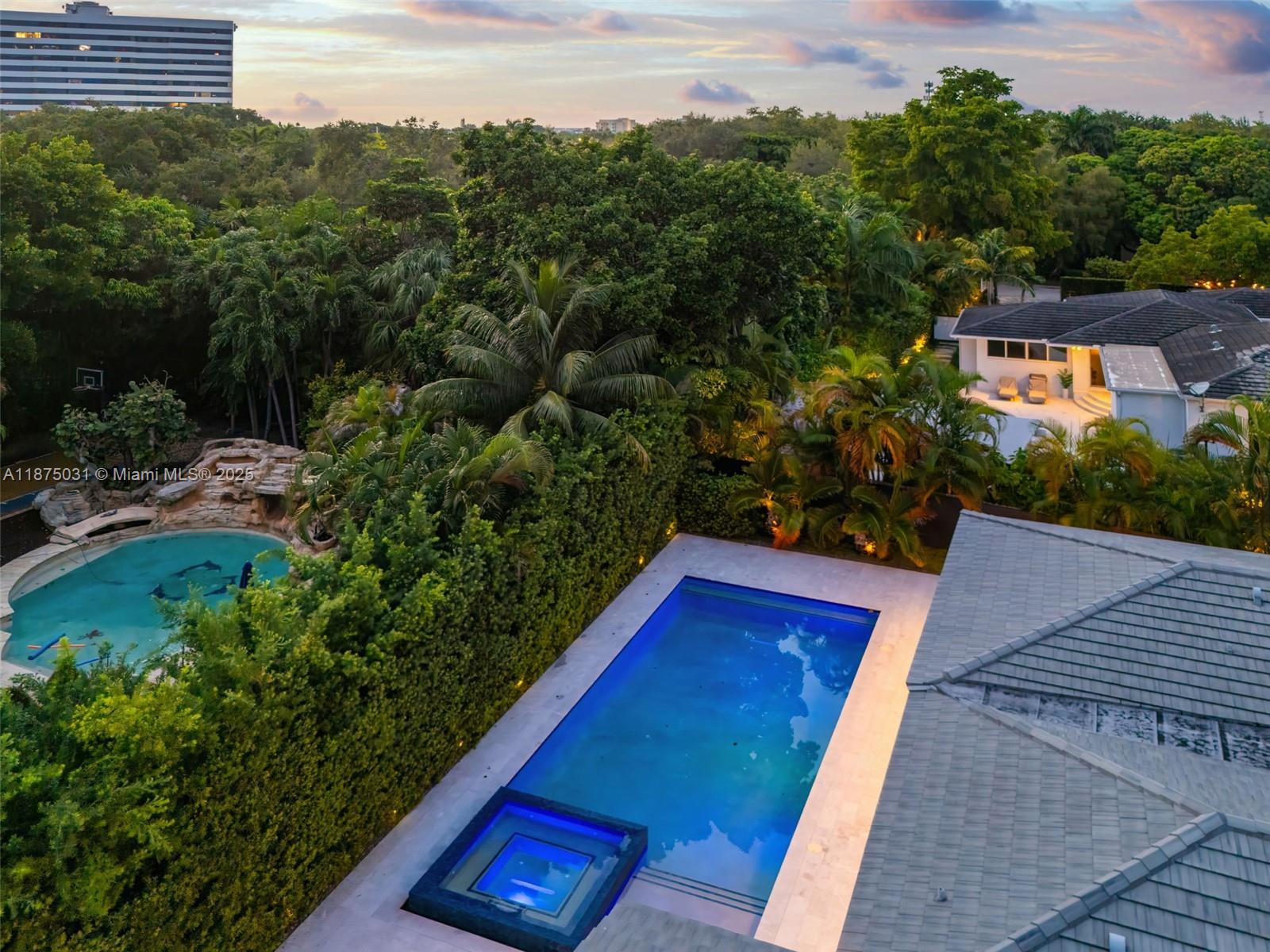 4380 Lake Rd Miami, FL 33137