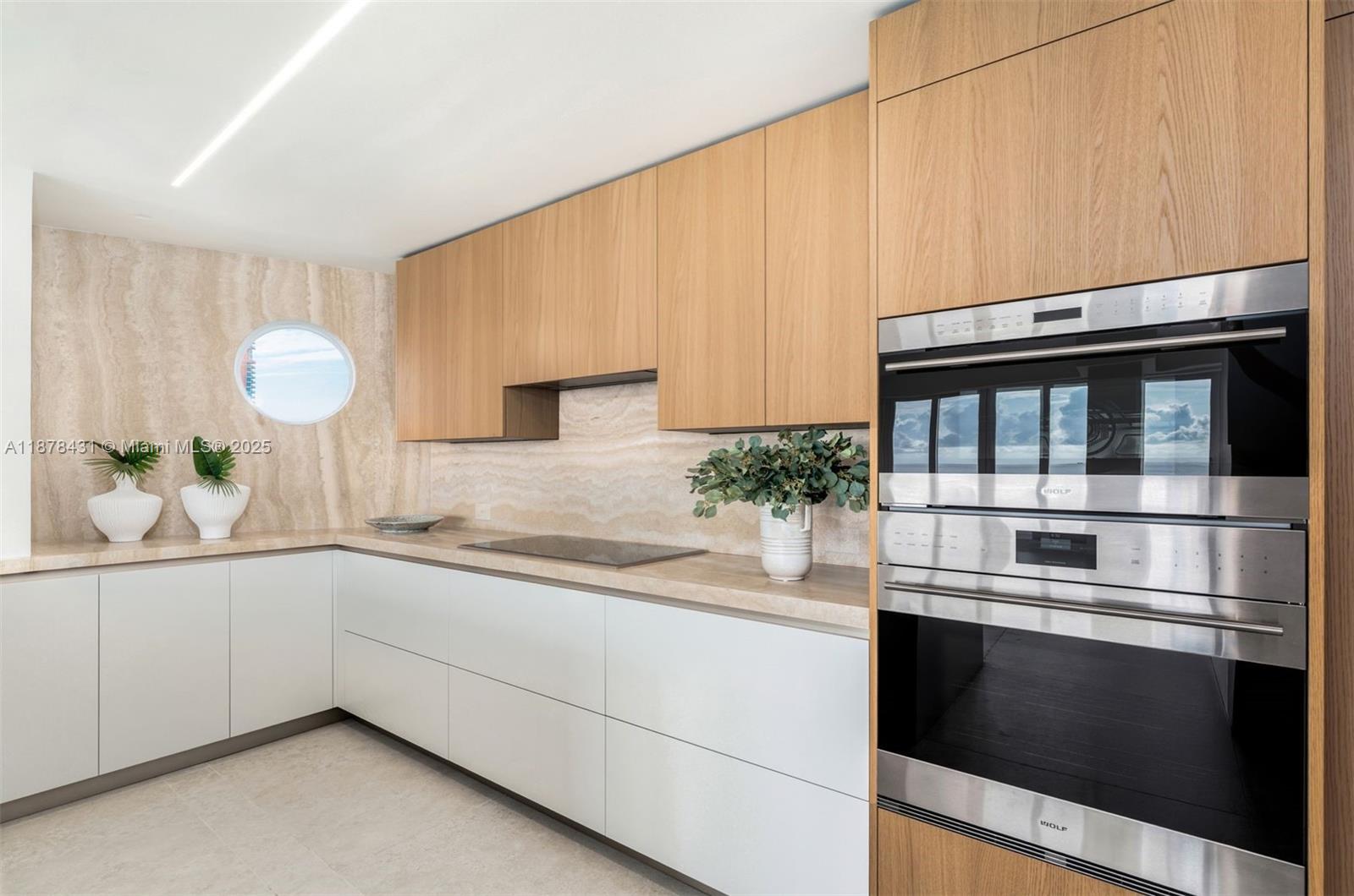 226 Ocean Dr #7F/7G Miami Beach, FL 33139