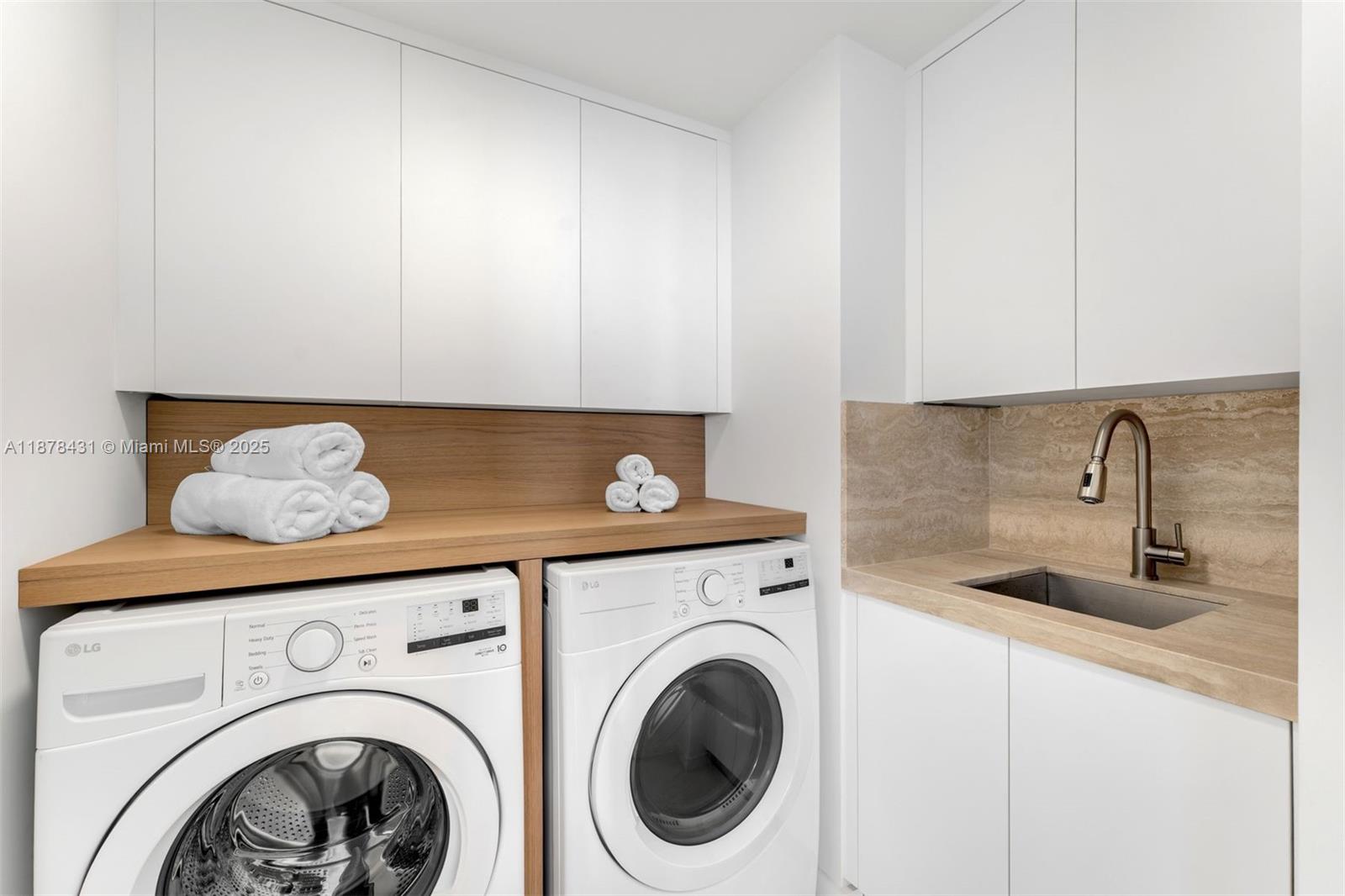 226 Ocean Dr #7F/7G Miami Beach, FL 33139