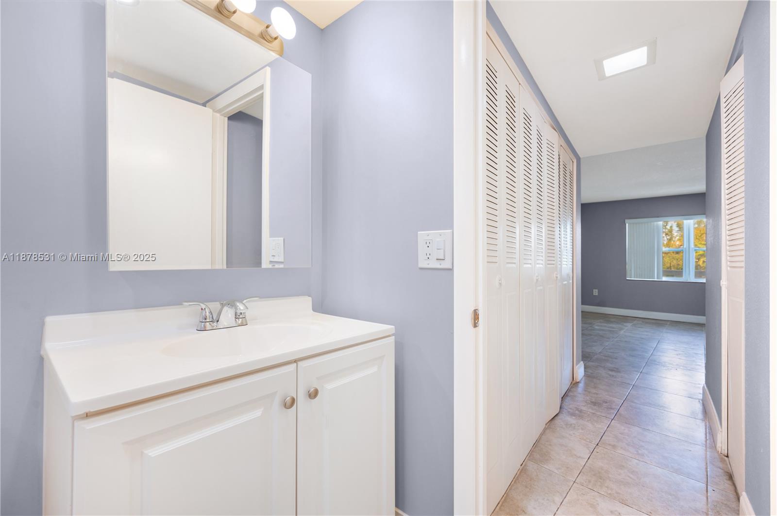 4141 Nautilus Dr #2F Miami Beach, FL 33140