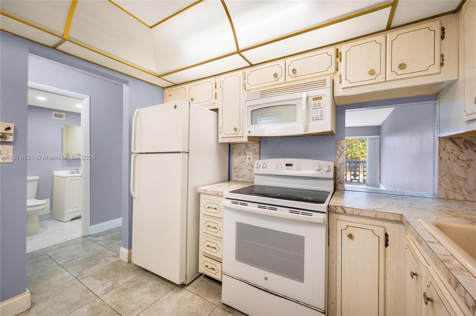 4141 Nautilus Dr #2F Miami Beach, FL 33140