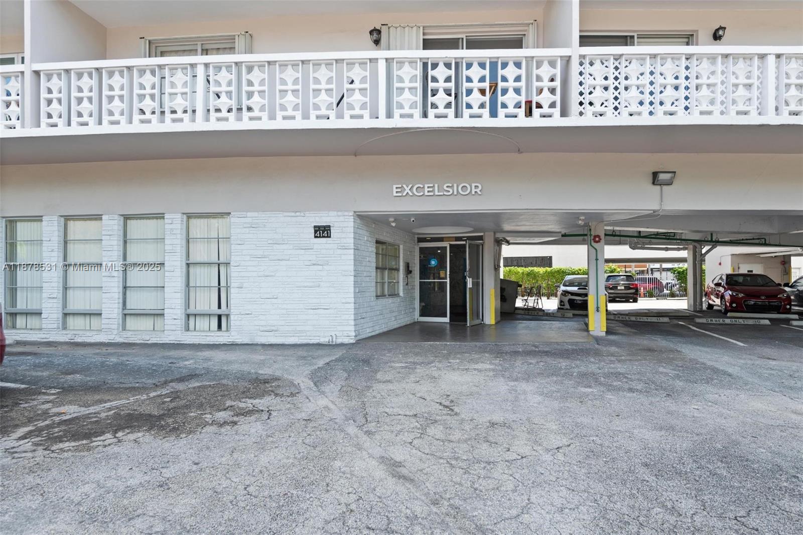 4141 Nautilus Dr #2F Miami Beach, FL 33140