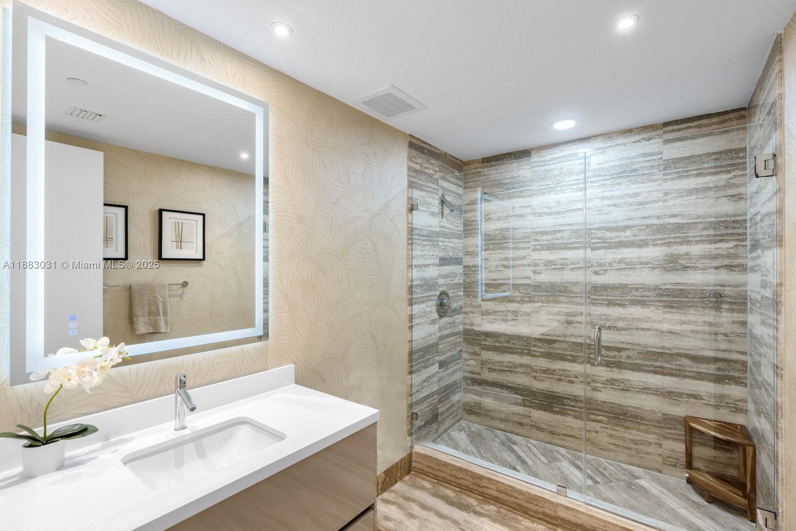 15811 Collins Ave #2907 Sunny Isles Beach, FL 33160