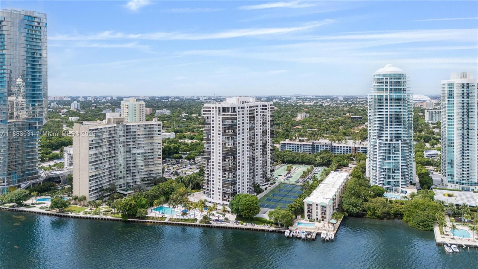 image Brickell Bay Club Condo25