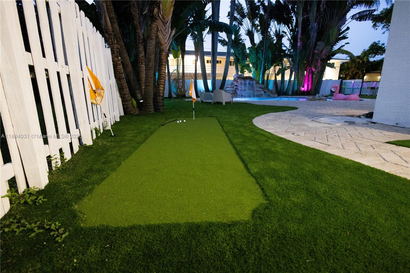 1435 Grant St #na Hollywood, FL 33020