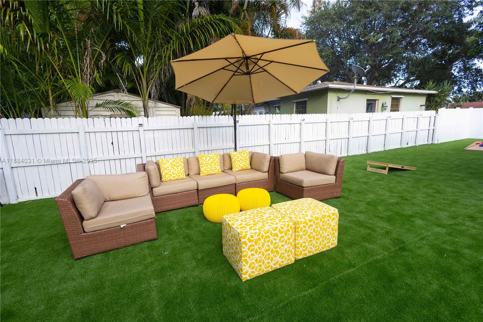 1435 Grant St #na Hollywood, FL 33020