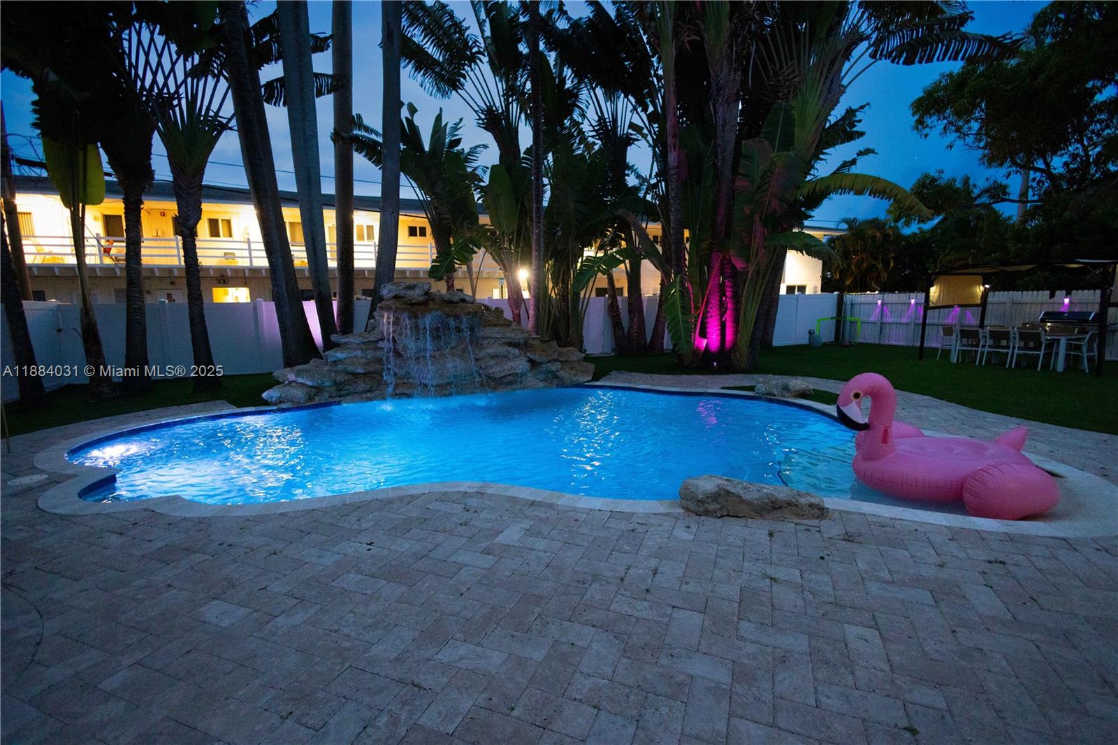 1435 Grant St #na Hollywood, FL 33020