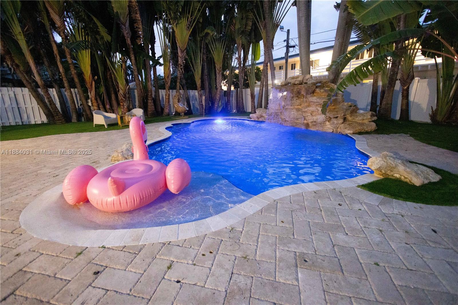 1435 Grant St #na Hollywood, FL 33020