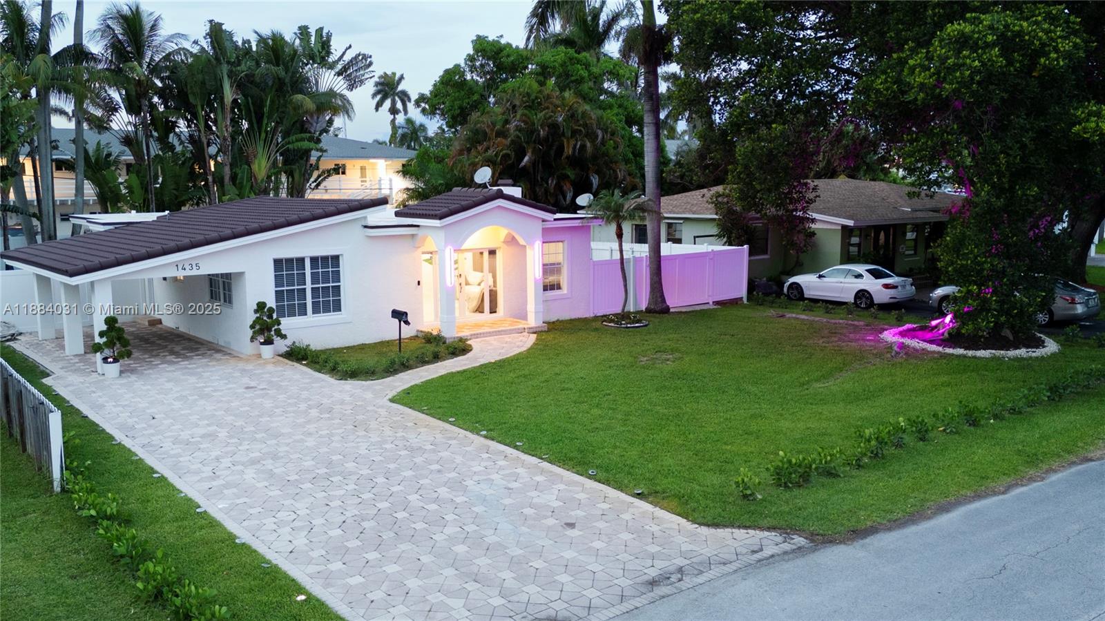 1435 Grant St #na Hollywood, FL 33020