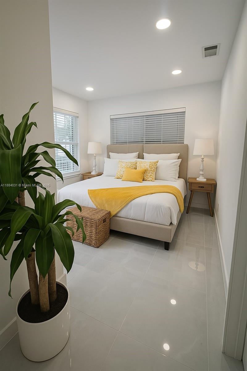 1435 Grant St #na Hollywood, FL 33020