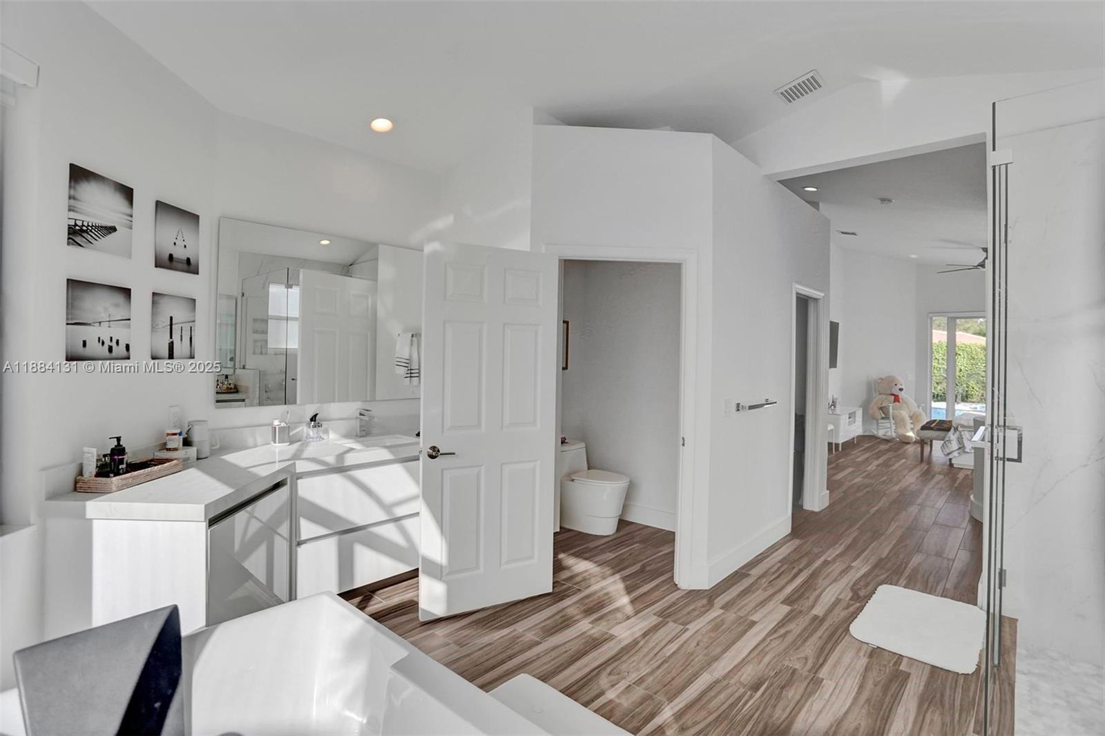 3772 Oak Rdg Cir Weston, FL 33331