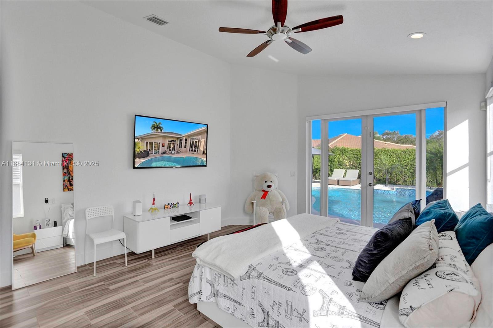 3772 Oak Rdg Cir Weston, FL 33331