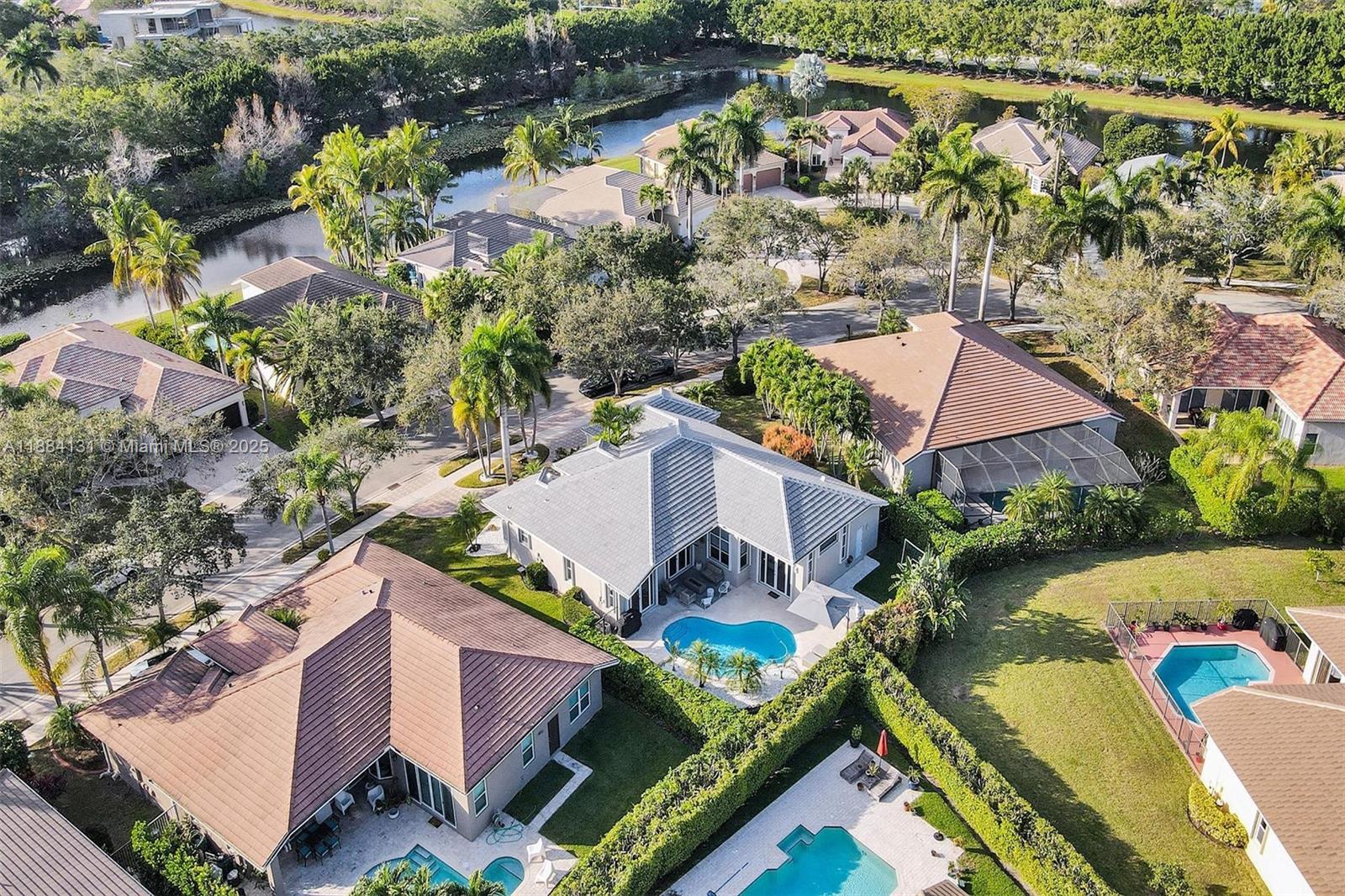 3772 Oak Rdg Cir Weston, FL 33331