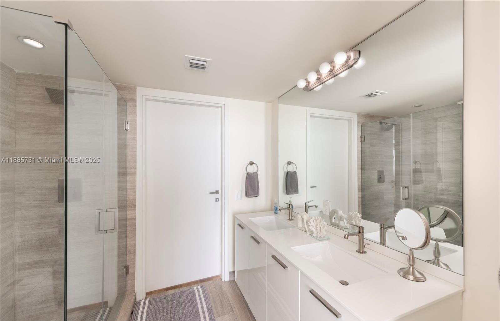 image Brickell House24