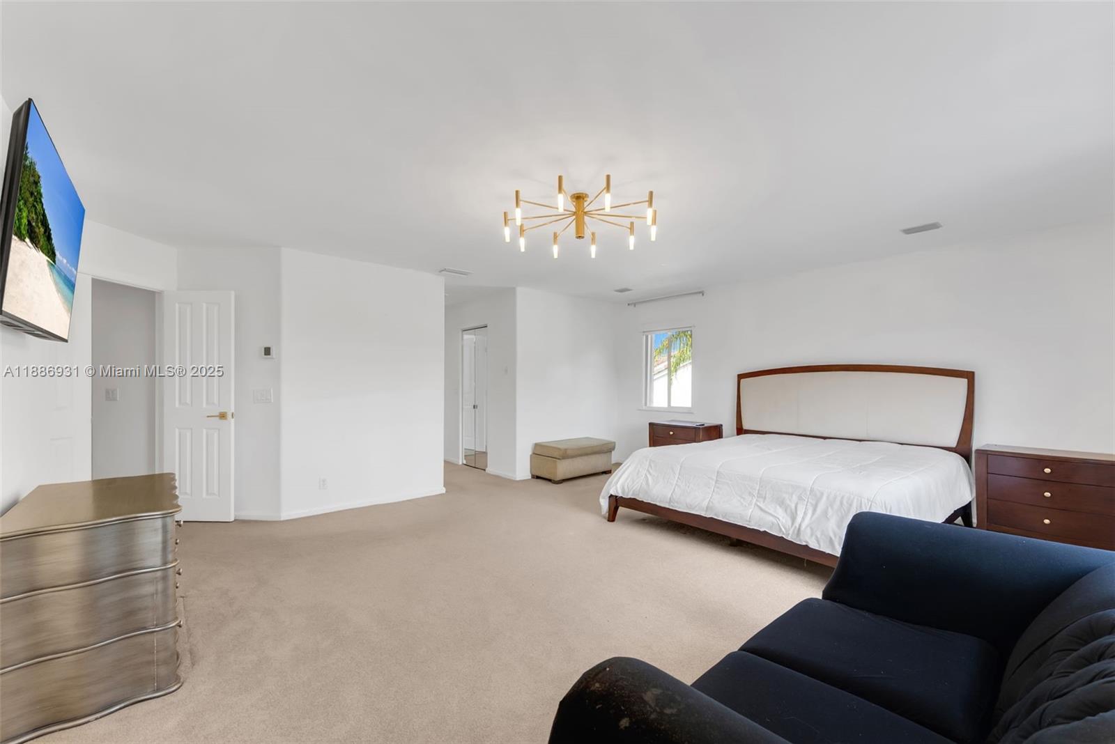 420 Montclaire Dr Weston, FL 33326