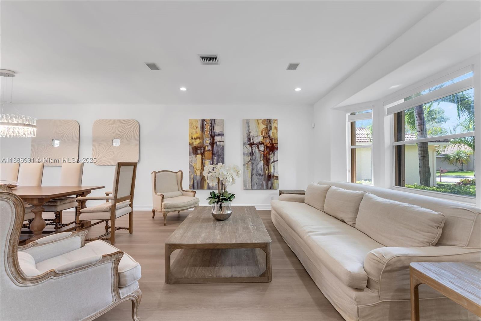 420 Montclaire Dr Weston, FL 33326