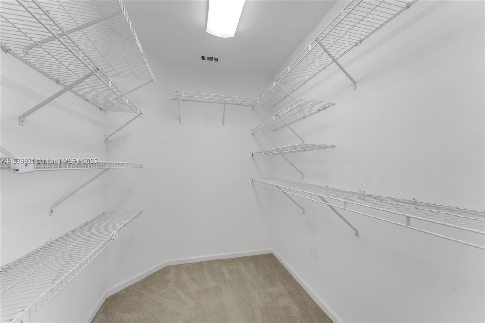 420 Montclaire Dr Weston, FL 33326