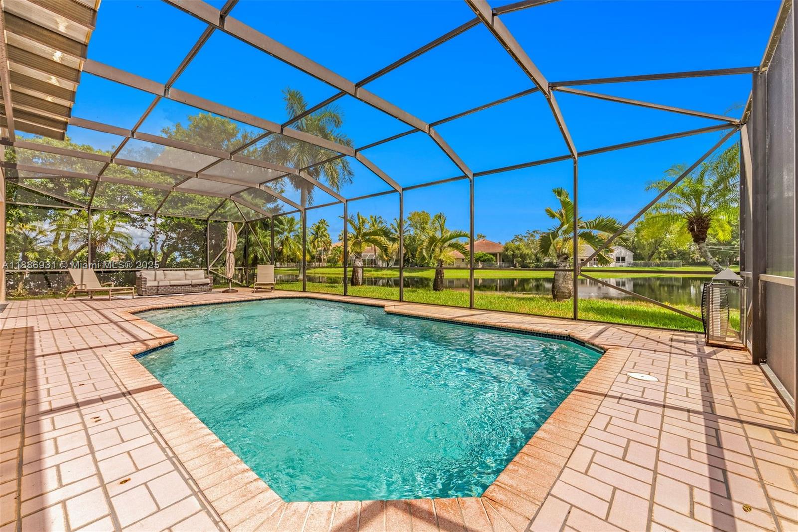 420 Montclaire Dr Weston, FL 33326