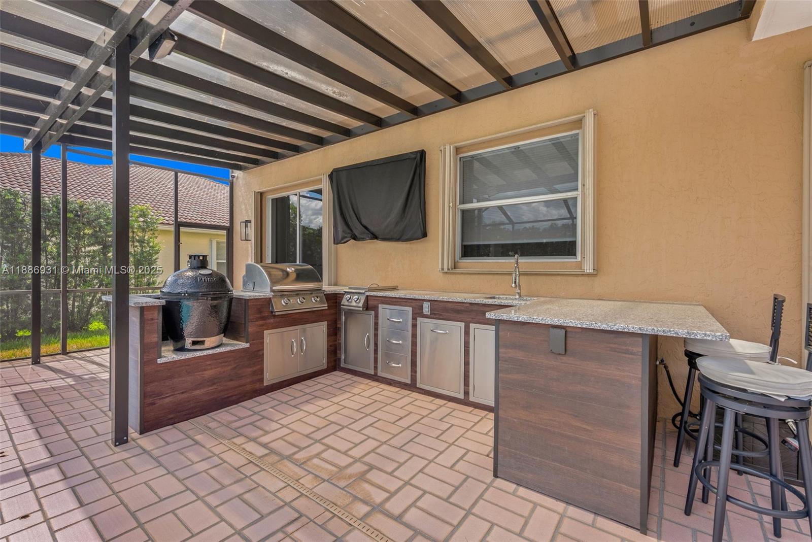 420 Montclaire Dr Weston, FL 33326