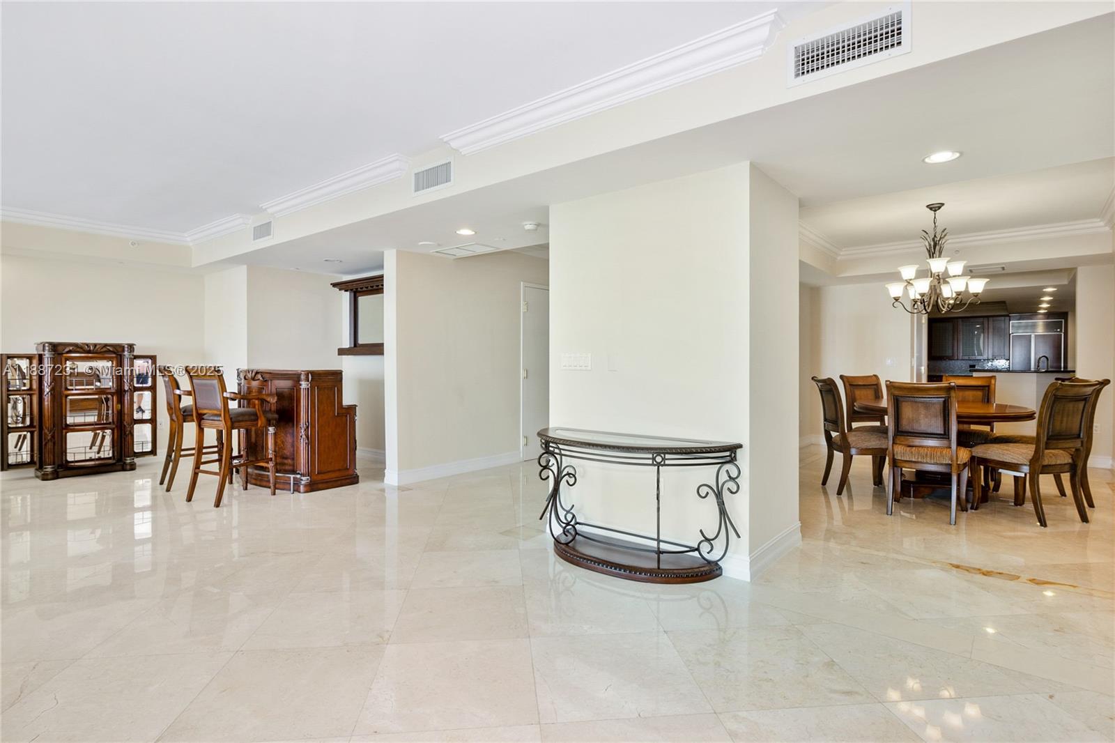 image The Peninsula Condo10