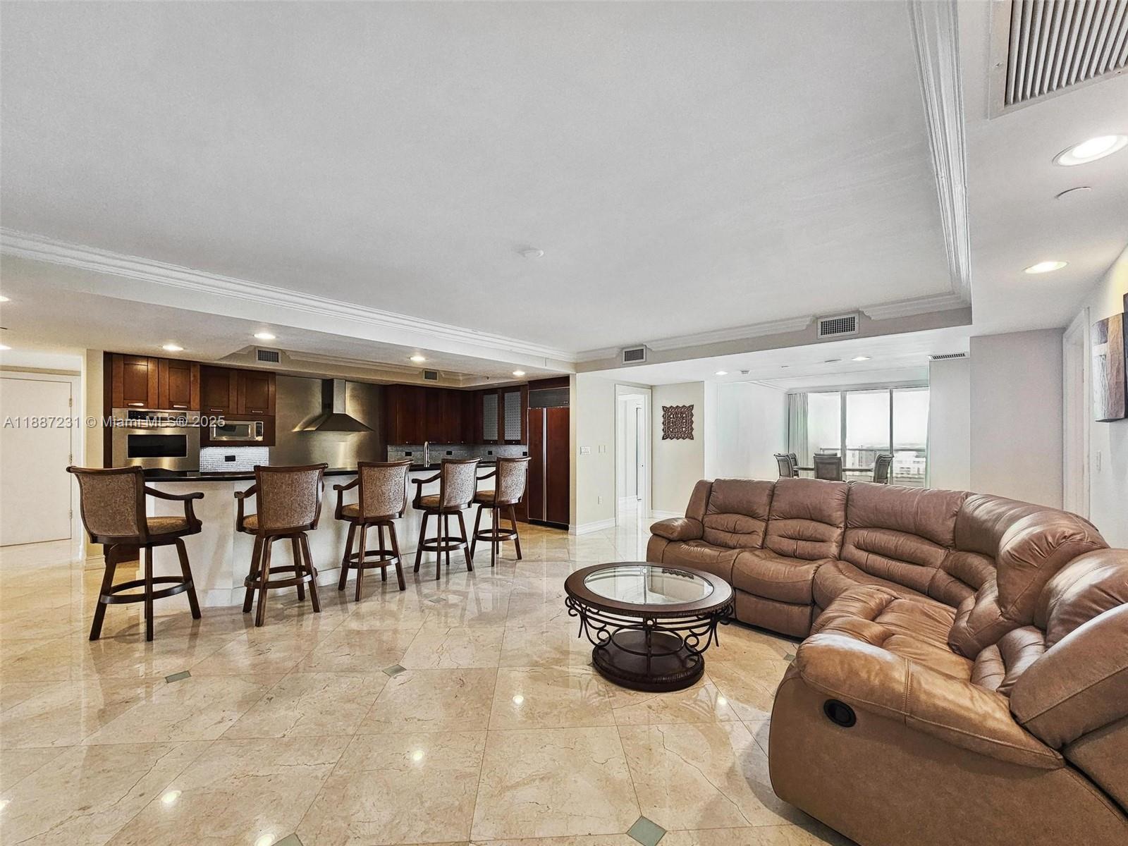 image The Peninsula Condo16