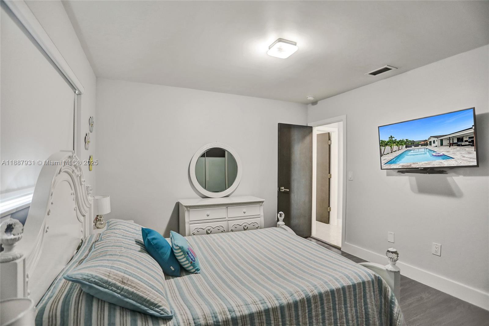 6201 SW 107th Ave Miami, FL 33173