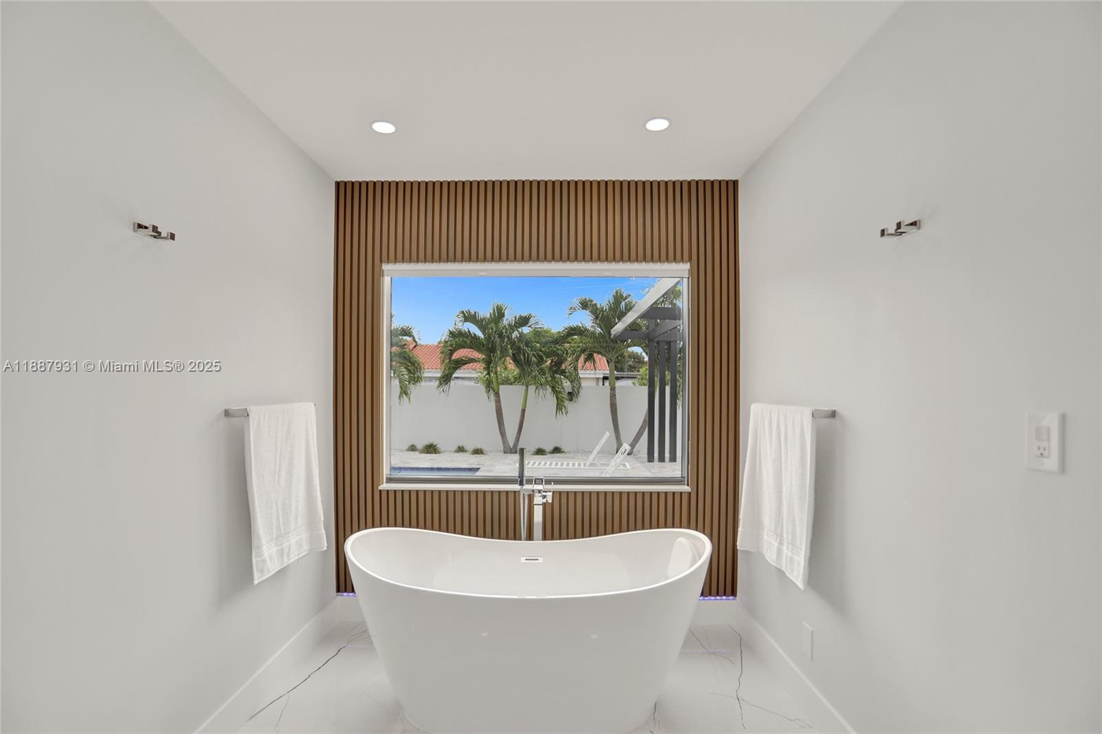 6201 SW 107th Ave Miami, FL 33173