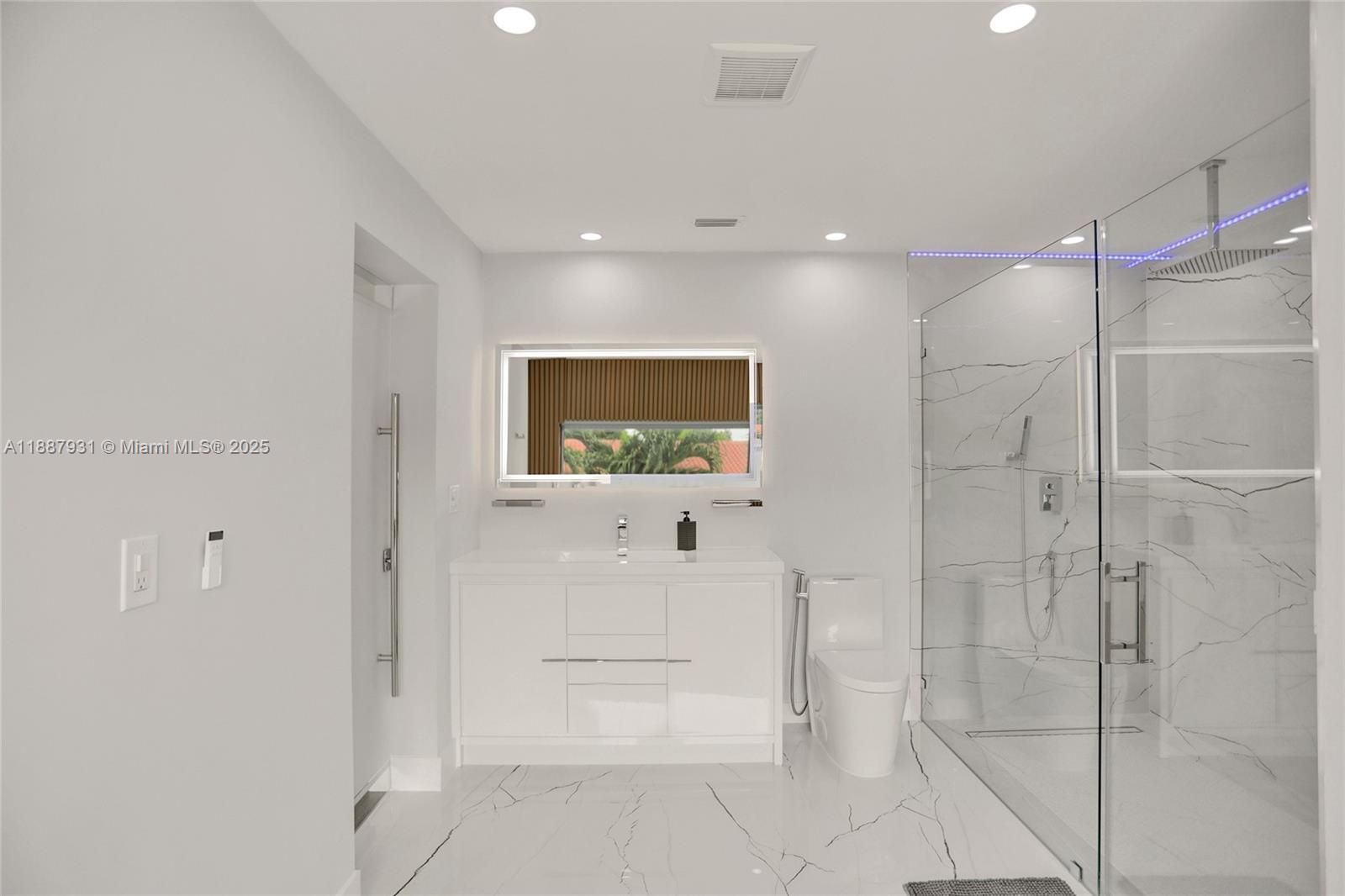 6201 SW 107th Ave Miami, FL 33173