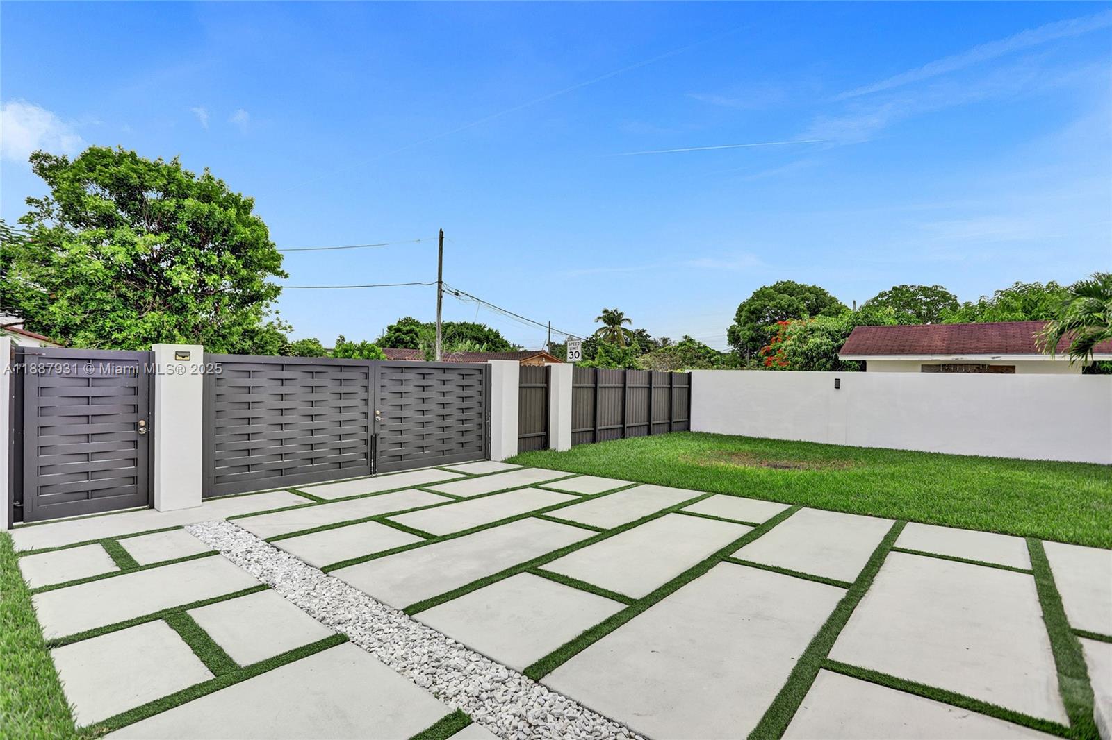 6201 SW 107th Ave Miami, FL 33173