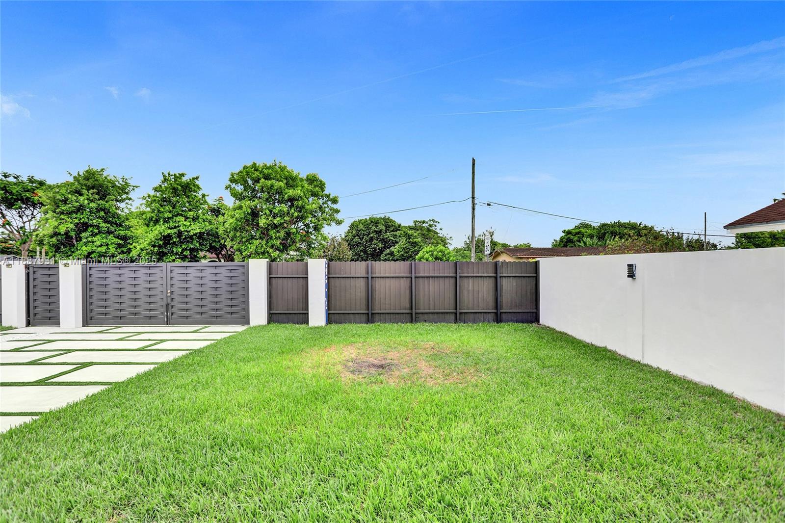 6201 SW 107th Ave Miami, FL 33173