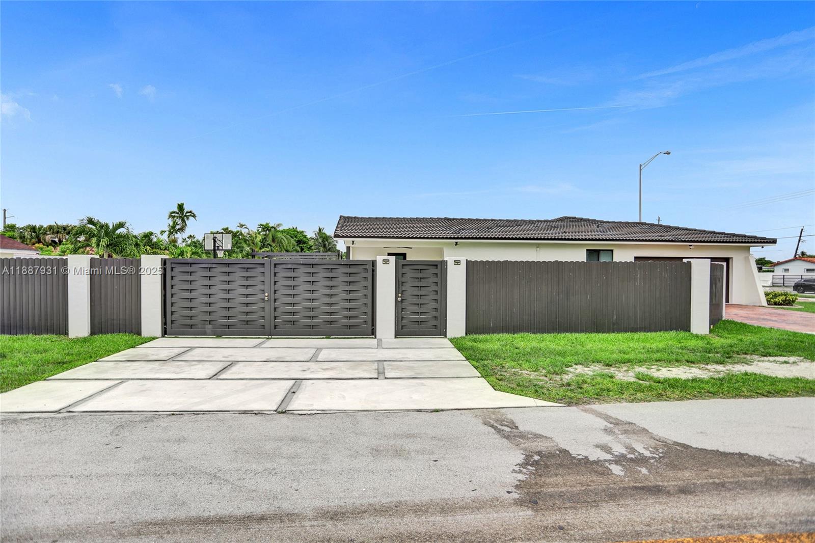 6201 SW 107th Ave Miami, FL 33173